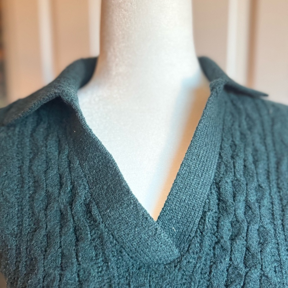 Pink Rose Cable Knit V-Neck Sweater - Deep Green - Picture 2 of 5